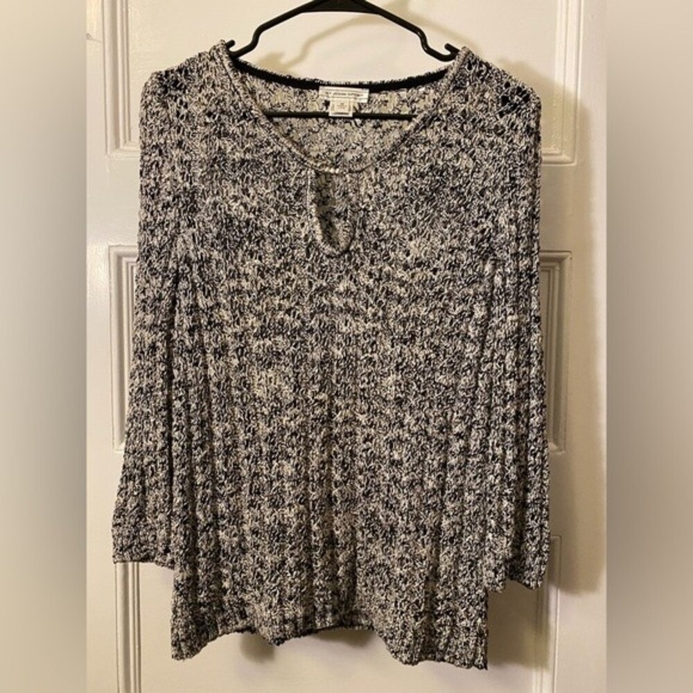 ST. JOHN SPORT Keyhole Front 3/4 Sleeve Open Knit Sweater Gray Sz Medium